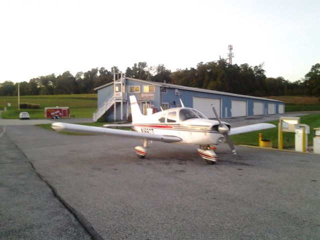 Piper Cherokee (N1892T)