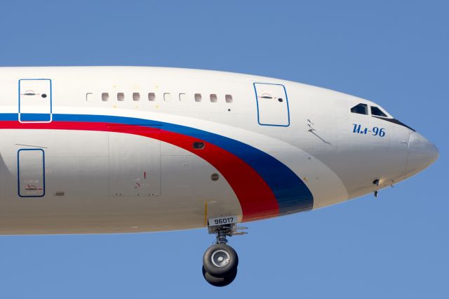 Ilyushin Il-96 (RA-96017)