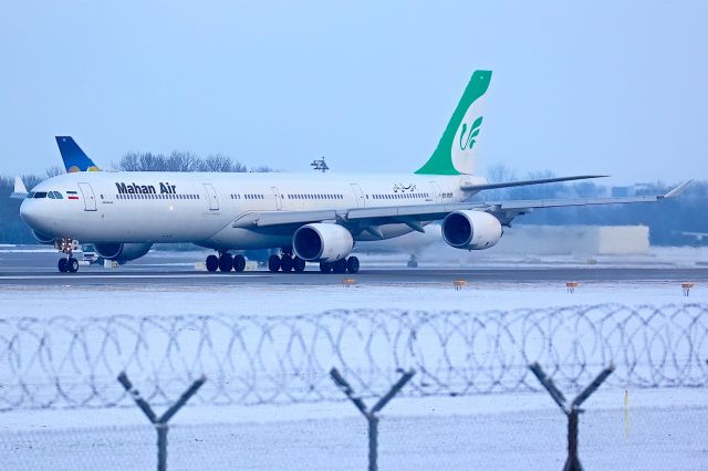 Airbus A340-600 (EP-MMR)