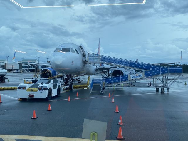Airbus A320 (N207NV) - Date Taken: June 27, 2024br /Here's my return flight to Lexington (LEX)!