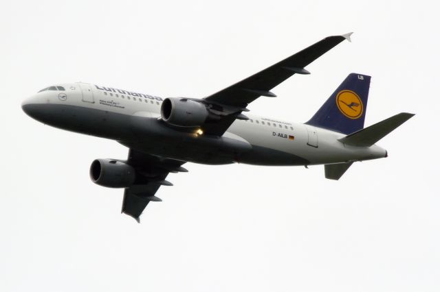 Airbus A319 (D-AILB)