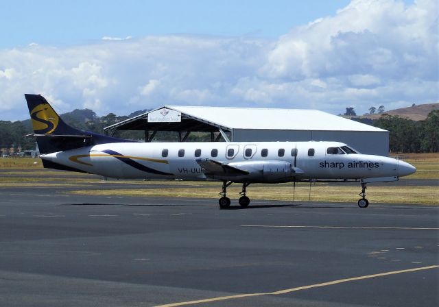 Fairchild Dornier SA-227DC Metro (VH-UUN) - Sharp Airlines Fairchild SA-227AC Metro III VH-UUN (AC-686B) at Wynyard Airport Tasmania Australia. 22 January 2023.