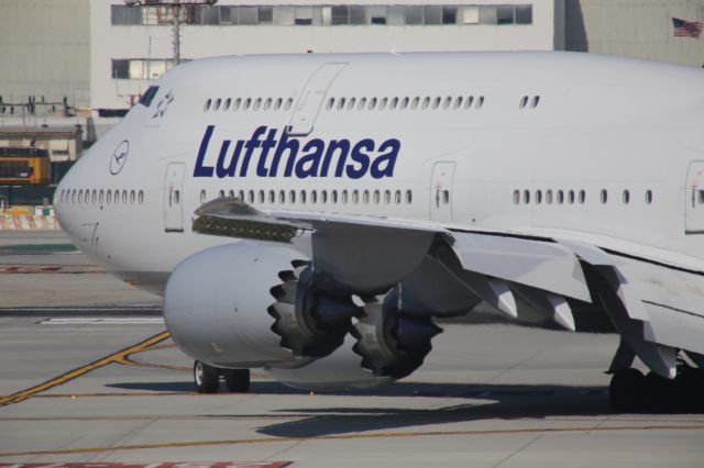 BOEING 747-8 (DBYF)