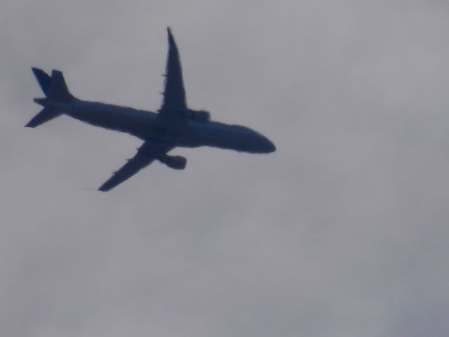 Embraer 175 (N207SY)