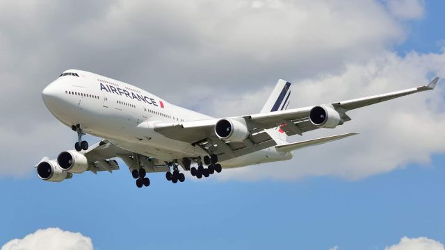 Boeing 747-400 (F-GEXB)