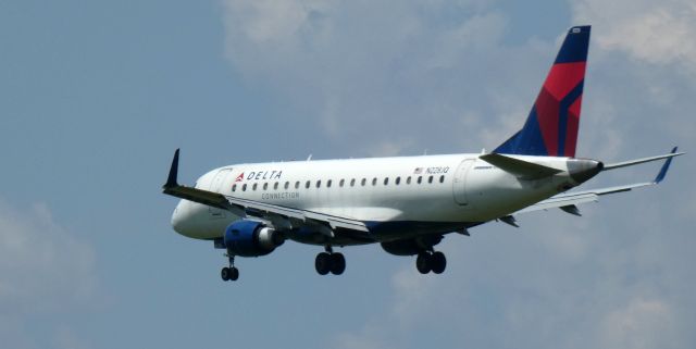 Embraer 175 (N228JQ) - On short final is this 2008 Delta Airlines Connection Embraer 175LR in the Summer of 2023.