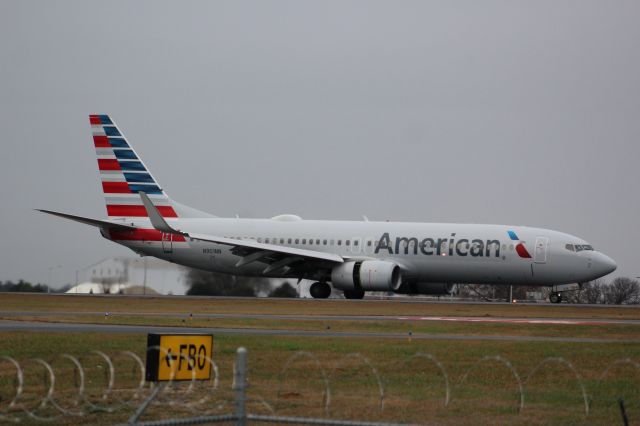 Boeing 737-800 (N901NN)