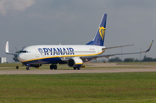 Boeing 737-800 (EI-DPO) - RYR8358 departing to Budapest.