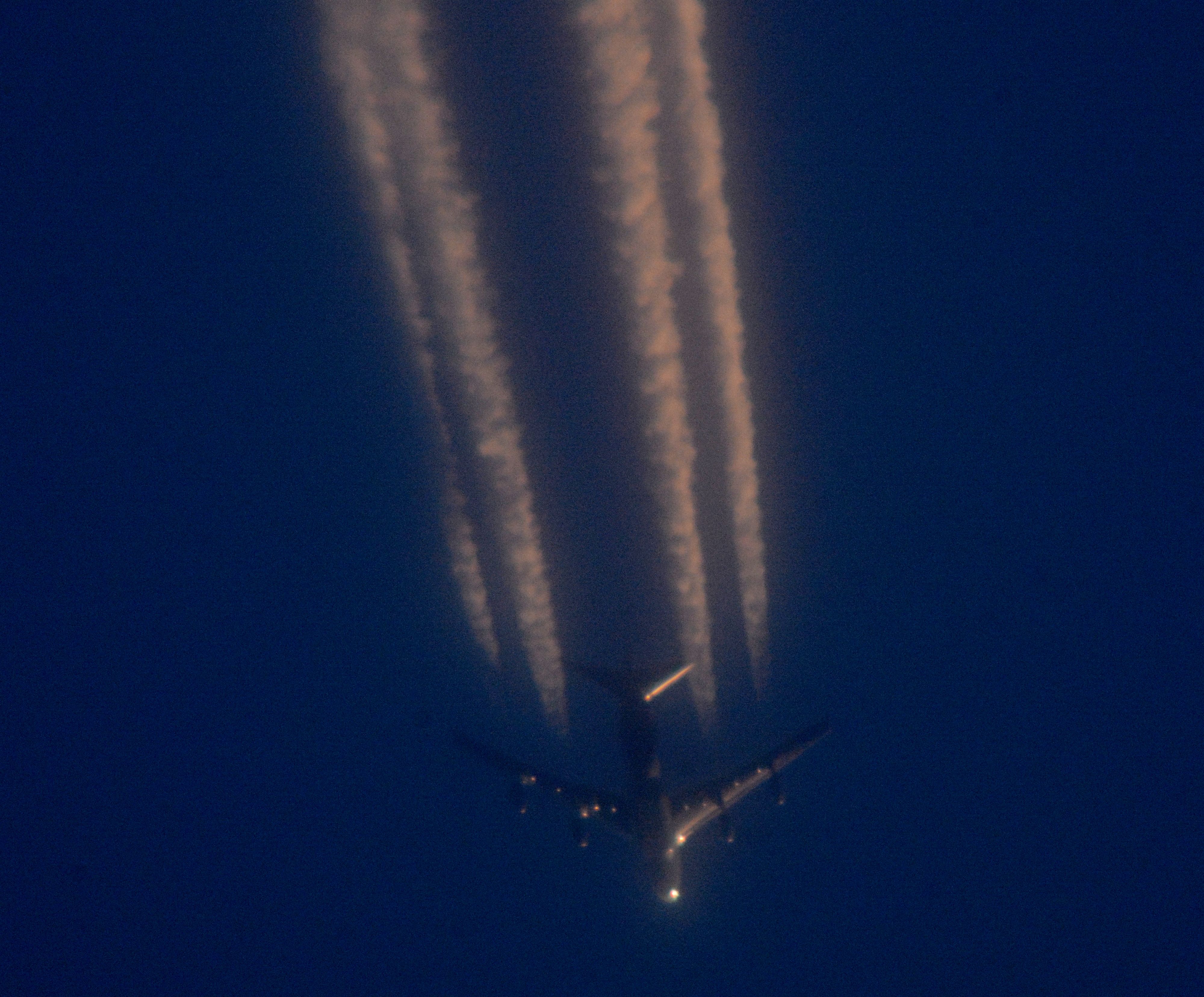 Boeing 747-400 (VH-OJT) - Qantas 12 New York, NY to Los Angeles, CA south of Cleveland 38,000 ft 04.25.17.