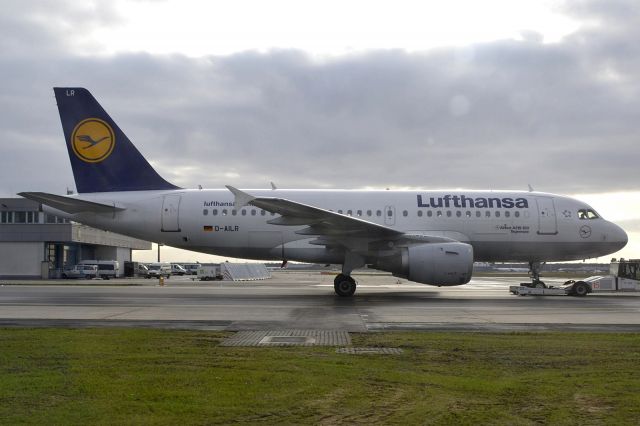 Airbus A319 (D-AILR)