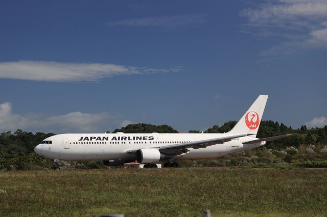 BOEING 767-300 (JA623J) - September 18, 2023:HKD-HND.