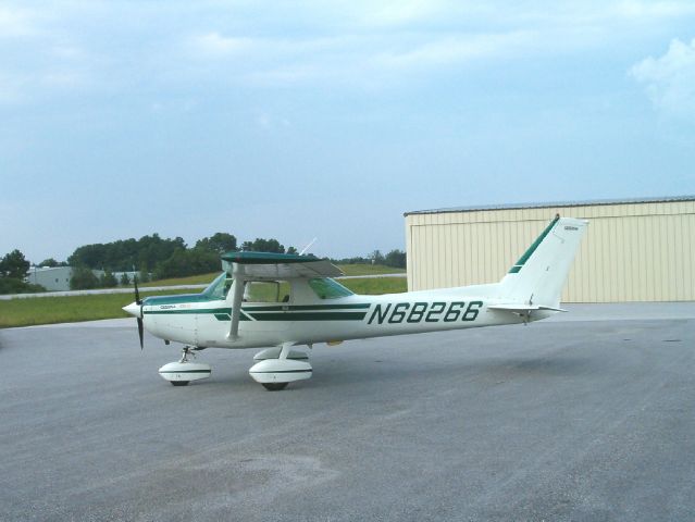 Cessna 152 (N68266)