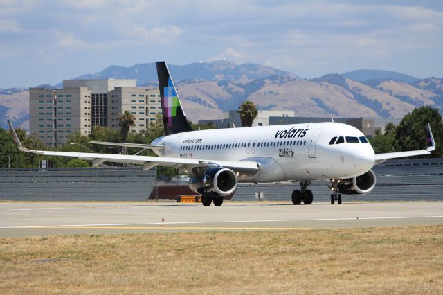 Airbus A320 (XA-VOZ)