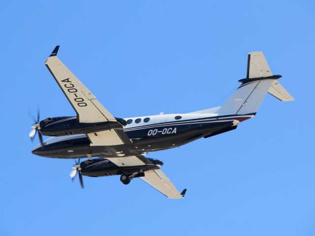 Beechcraft Super King Air 350 (OO-OCA) - 26 aout 2016