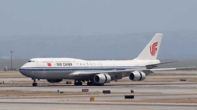 BOEING 747-8 (B-2481)