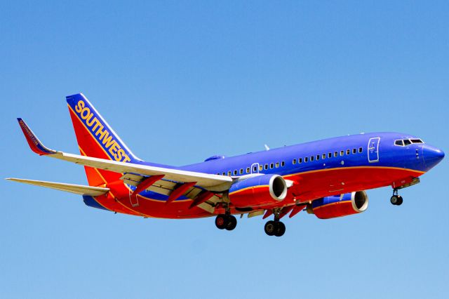 Boeing 737-700 (N420WN)