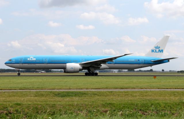 BOEING 777-300ER (PH-BVF)