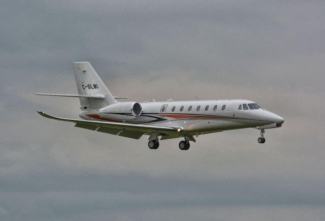 Cessna Citation Sovereign (C-GLMI) - Landing in CYHU, 23-09-2019.