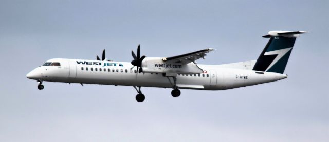 de Havilland Dash 8-400 (C-GTWE) - YYC-SEA  11-22-21