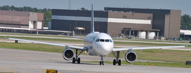 Airbus A319 (N918FR)