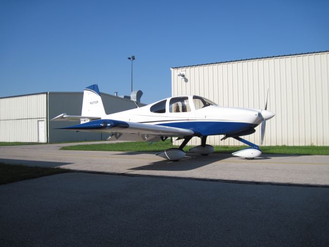 Vans RV-10 (N37CP)