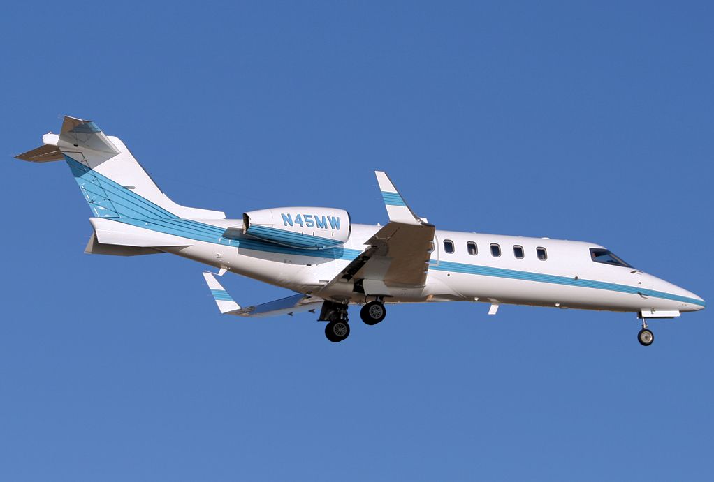 Learjet 45 (N45MW)