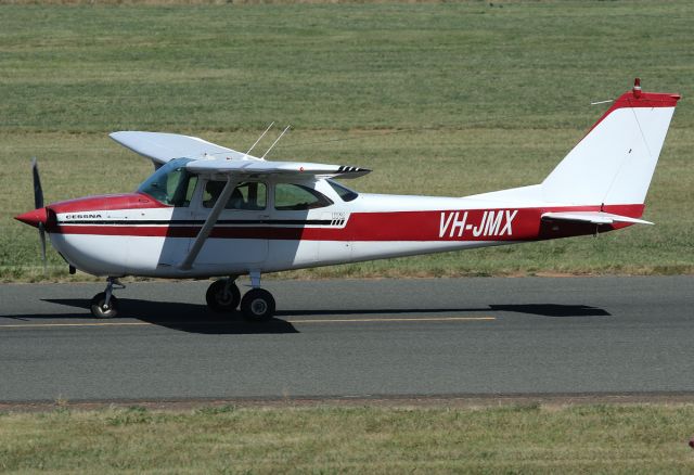 Cessna Skyhawk (VH-JMX)