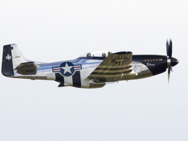 North American P-51 Mustang (N51HY)