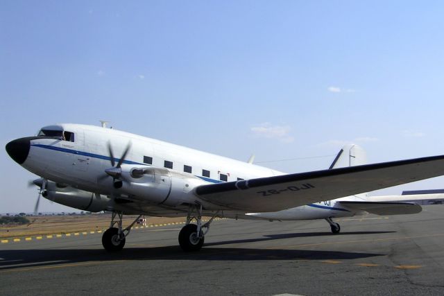 Douglas DC-3 (ZS-OJI) - A 1940 model.