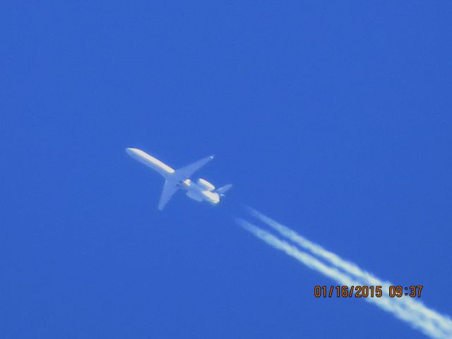 Embraer EMB-145XR (N12201) - Express Jet flight 63077 from TYS to DEN over Southeastern Kansas at 6077.