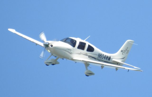 Cirrus SR-22 (N604WM)