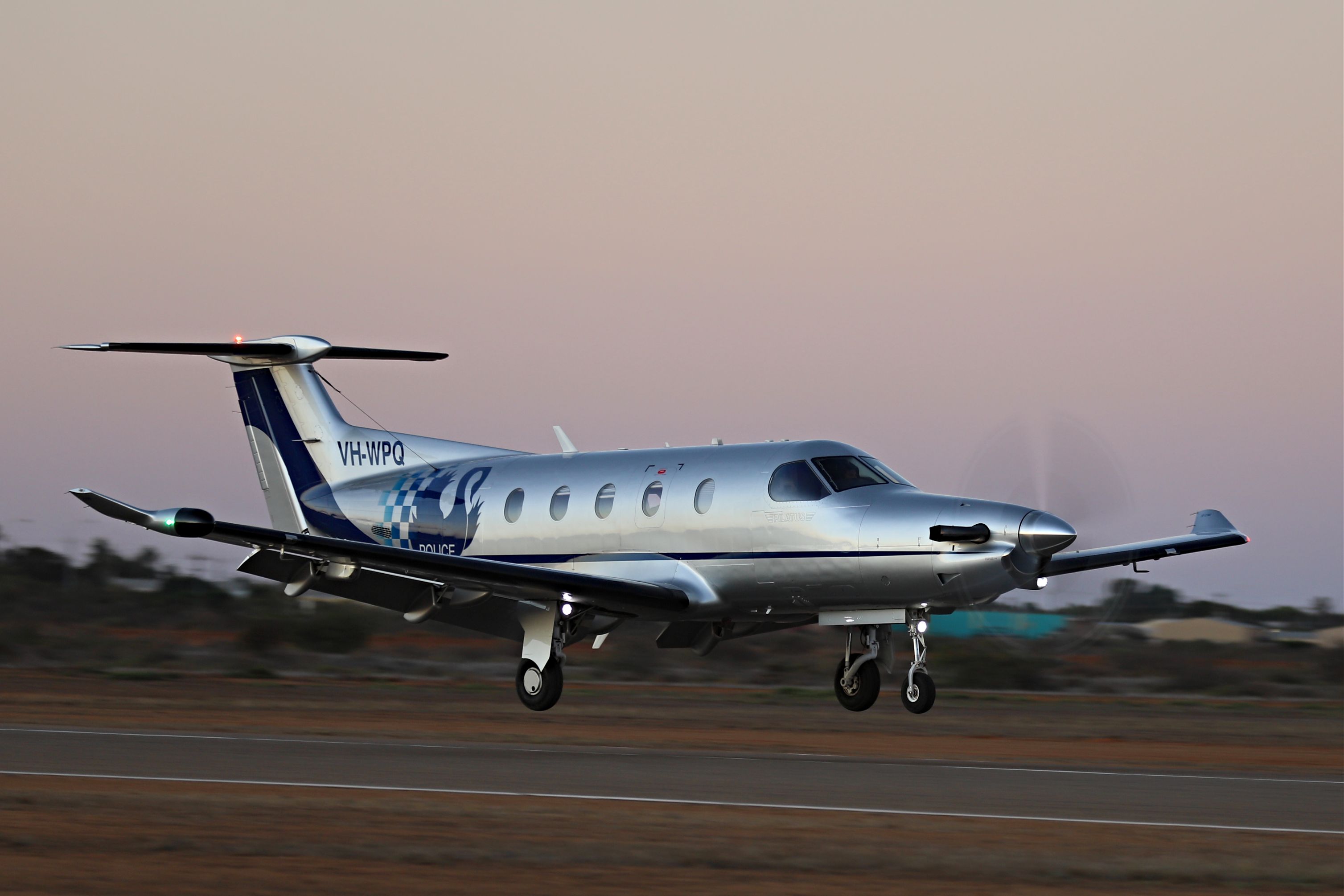 Pilatus PC-12 (VH-WPQ) - Landing on RWY 18 in the last light in the day