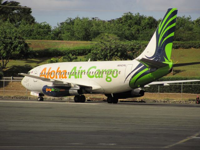 Boeing 737-700 (N842AL)