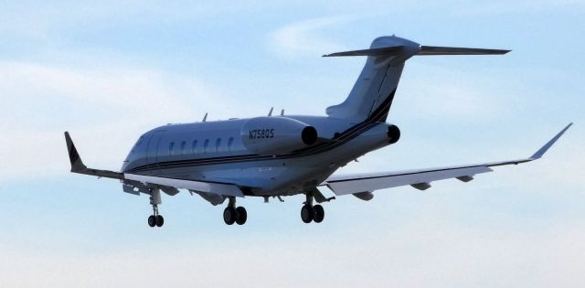 Canadair Challenger 350 (N758QS) - On final is this Brand New Bombardier Canadair Challenger 350 in the Winter of 2019.