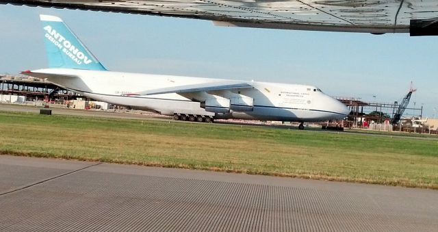 Antonov An-124 Ruslan —