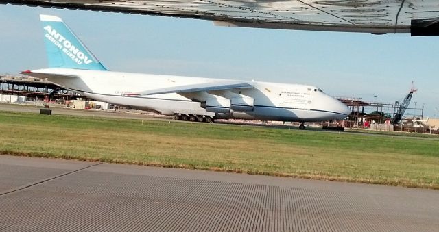 Antonov An-124 Ruslan —