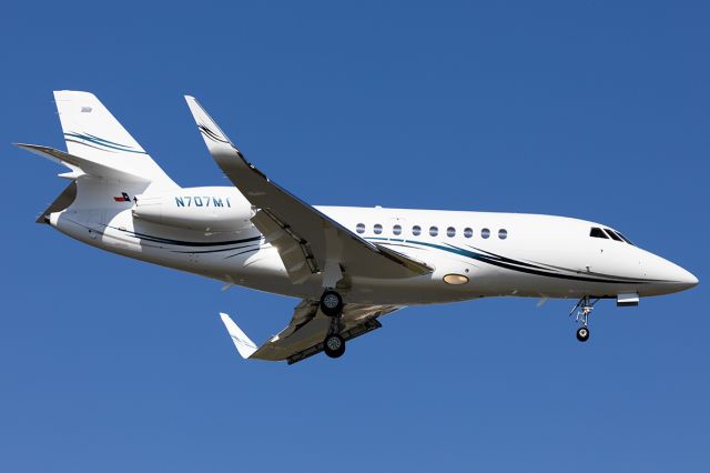 Dassault Falcon 2000 (N707MT)