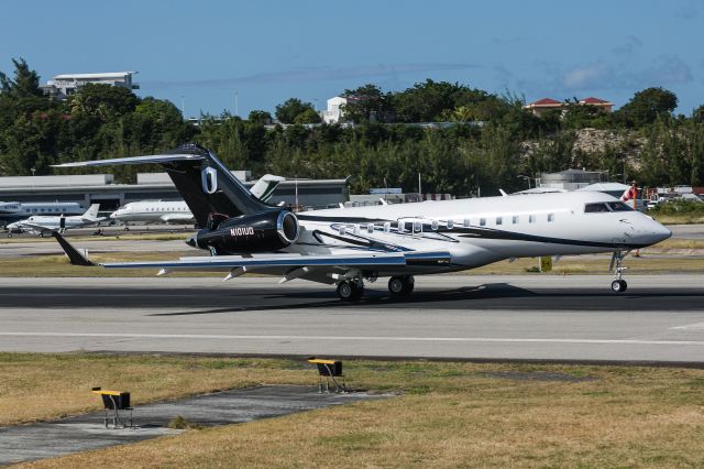 Bombardier Global 5000 (N101UD)