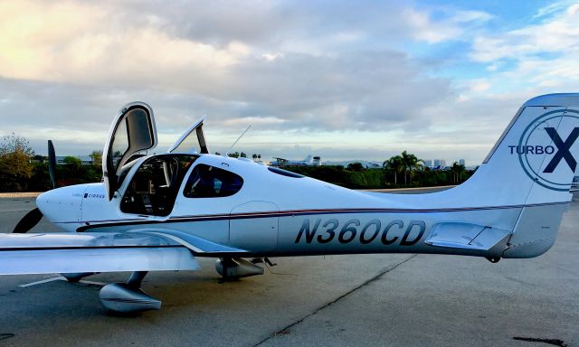 Cirrus SR-22 (N360CD)