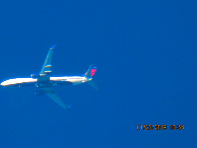 Boeing 737-900 (N861DN)