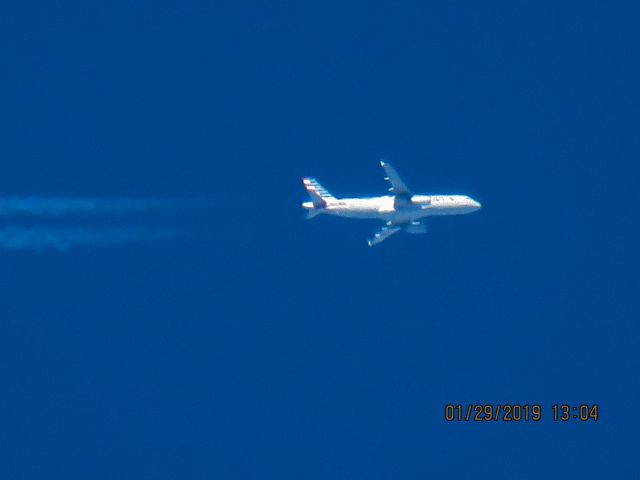 Airbus A320 (N653AW)