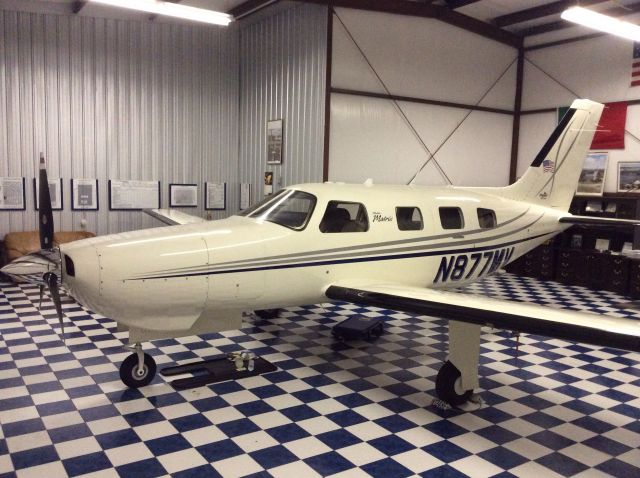 Piper Malibu Mirage (N877MV)