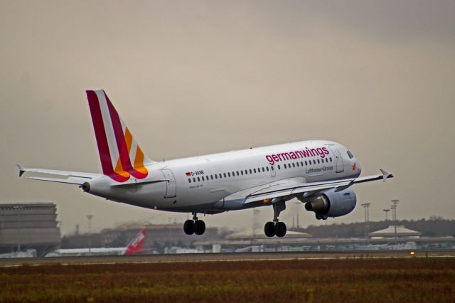 Airbus A319 (D-AKNR)
