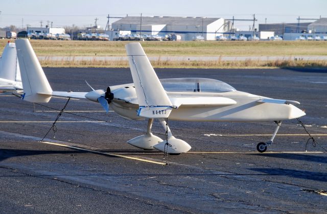 N44TJ — - A Rutan Long EZ at Donaldson Center.  11/26/21.