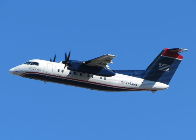 de Havilland Dash 8-100 (N941HA)