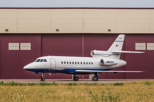 Dassault Falcon 900 (N860ST)