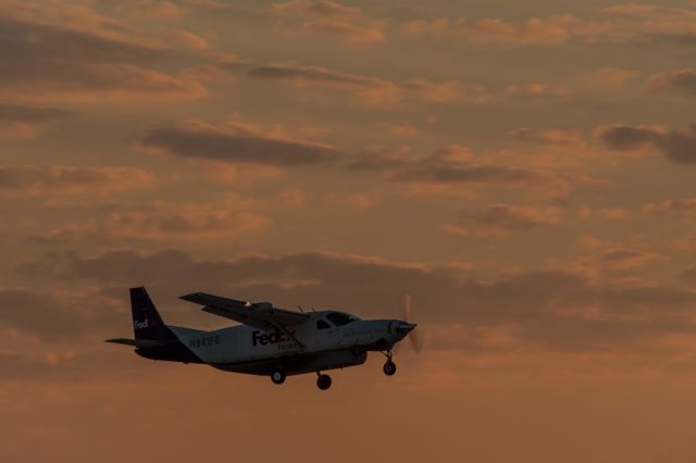 Cessna Caravan (N841FE)