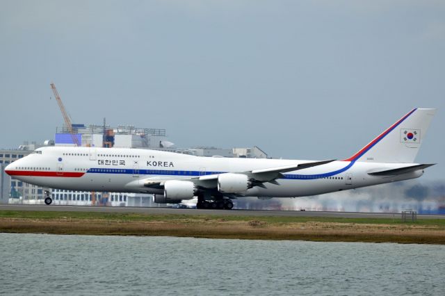 BOEING 747-8 (N22001) - Korean Air Force 001 Heavy Carrying President  Yoon Sun Yeol back home after touring Boston 