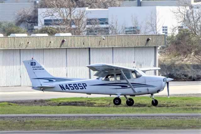 Cessna Skyhawk (N458SP) - Cessna 172S at Livermore Municipal Airport. February 2021