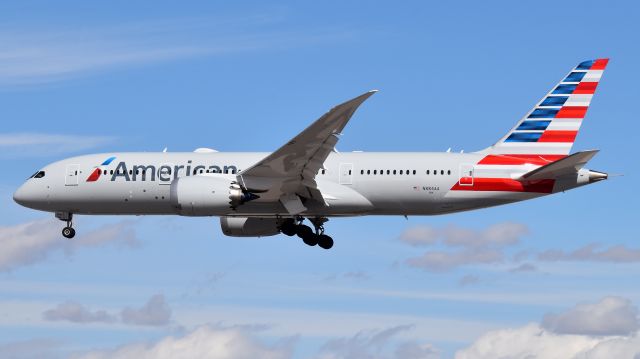 Boeing 787-8 (N884AA)